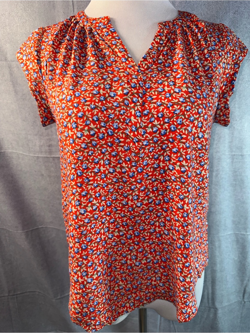 2318-fun 2 fun Red Floral Short-Sleeve V-Neck Blouse